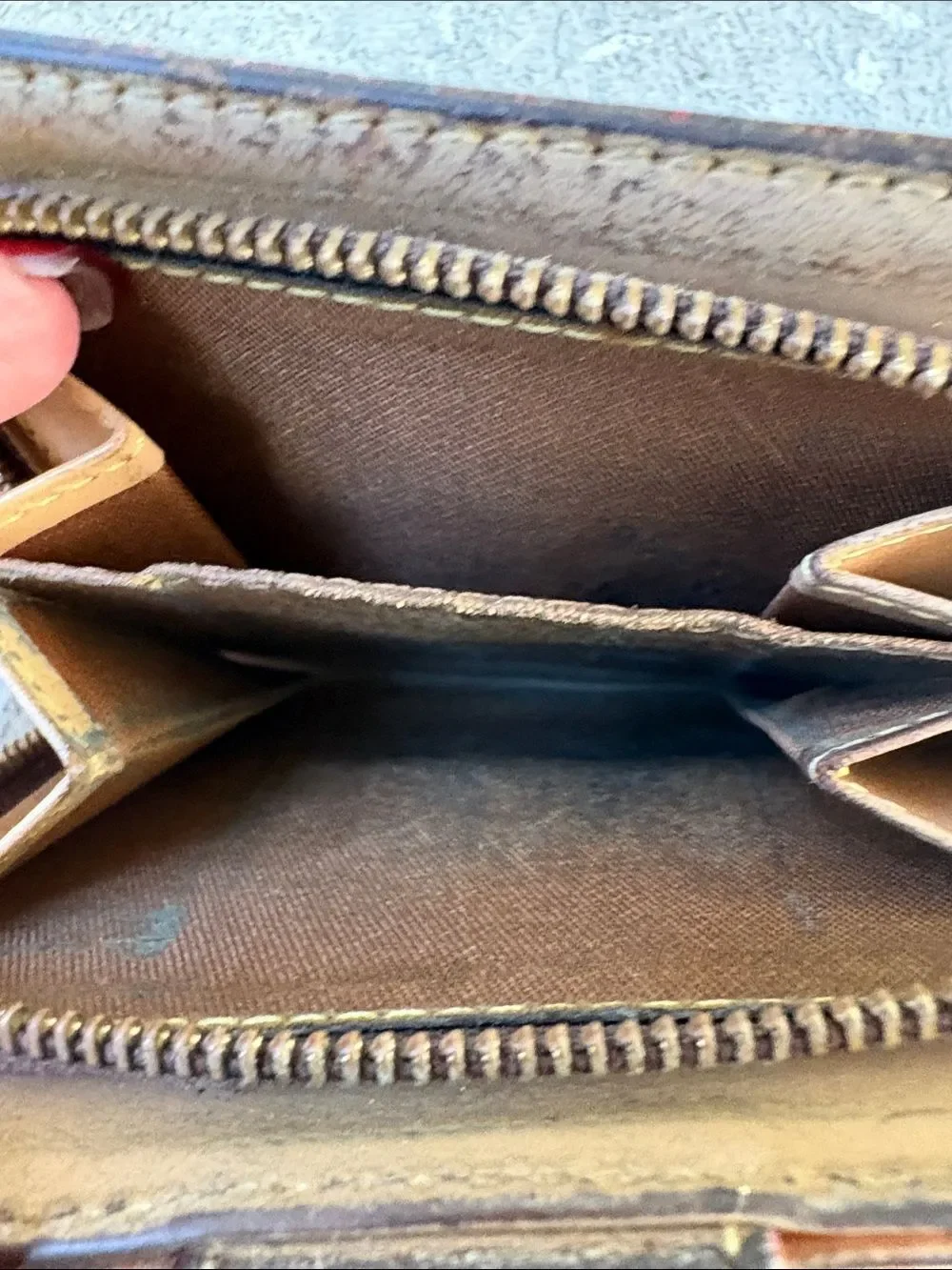 Vintage Etro paisley wallet